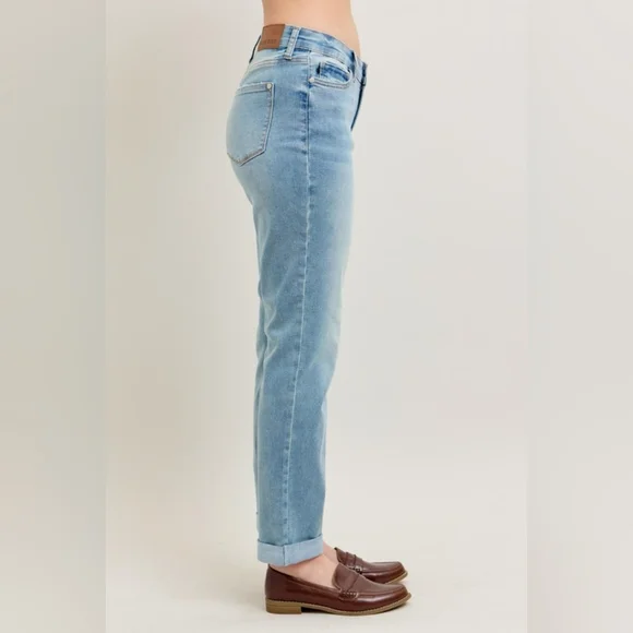 Judy Blue MR Medium Wash V Front Cuffed Boyfriend Jeans Cool Tech Various NEW - Picture 7 of 16